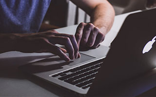 1.5亿疯抢！克洛普硬逼皇马卖人，曼联截胡引爆足坛大地震